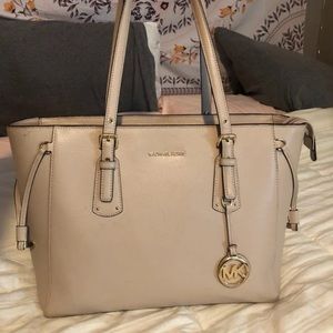 Michael Kors Voyager Medium Leather Tote